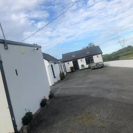 Cheerful 3 Bedroom Country Farm House Ennis Exterior photo