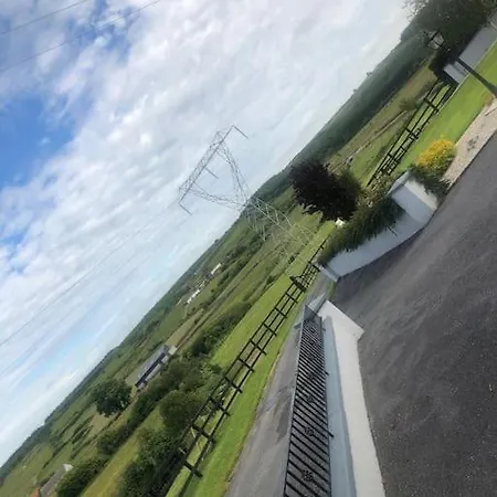 Cheerful 3 Bedroom Country Farm House Ennis Exterior photo