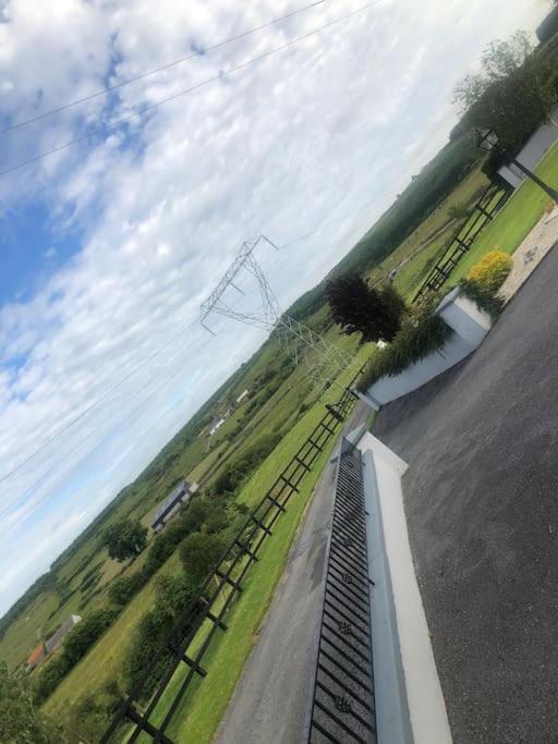 Cheerful 3 Bedroom Country * Ennis